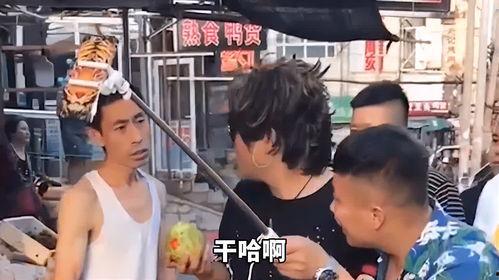 网红吃瓜视频搞笑,笑料百出，瓜田笑果连连