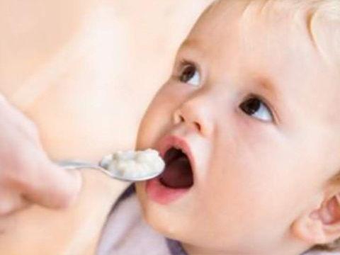 宝宝吃瓜嘴发红,夏日解暑小贴士与护理方法