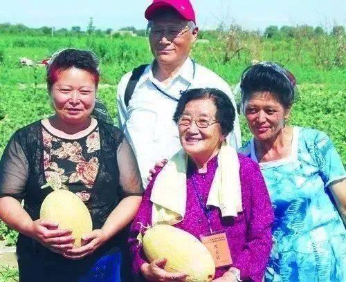 高中同学吃瓜,一场吃瓜盛宴背后的故事