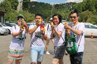 水枪吃瓜,夏日吃瓜新风尚