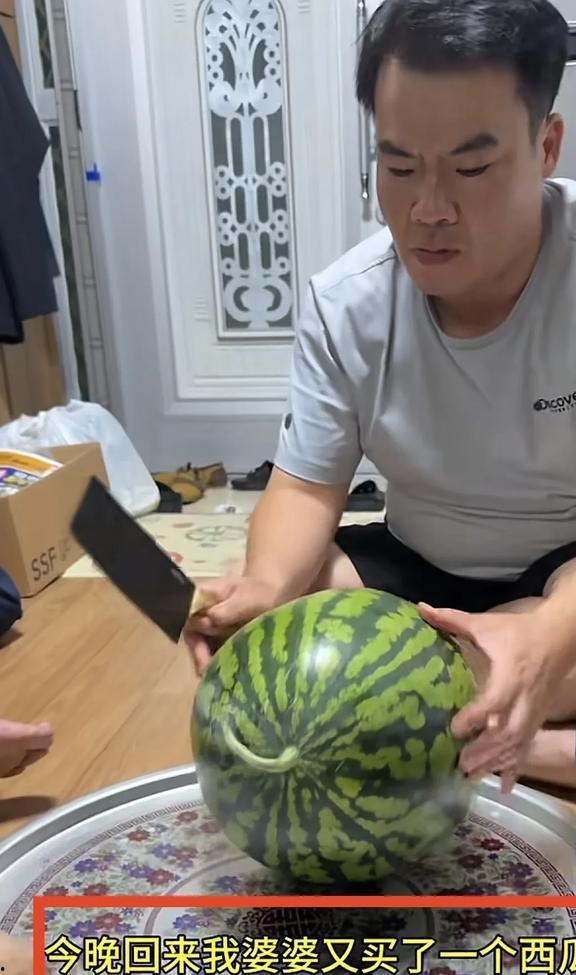 周同学直播吃瓜,一场美食与娱乐的盛宴