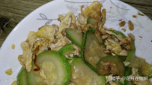 胃疼吃茭瓜,天然食材缓解胃痛新选择